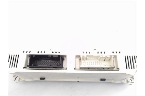 Recambio de mandos climatizador para ford mondeo iii (b5y) 2.0 tdci referencia OEM IAM 3S7T18C612AJ  