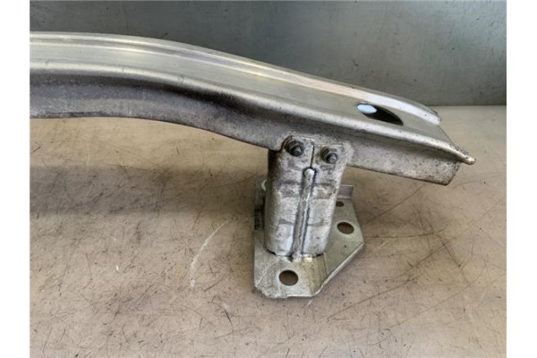 Recambio de refuerzo paragolpes para renault modus i 1.5 dci (fp0f, jp0f) referencia OEM IAM 8200564847 8200834849 