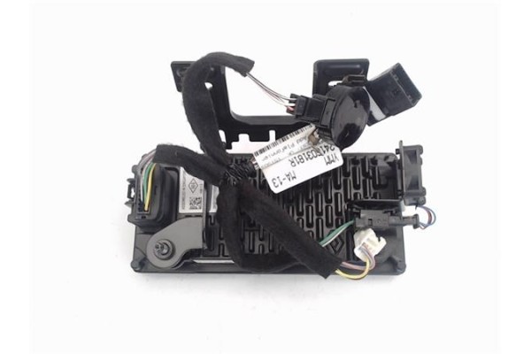 Recambio de camara para renault grand scenic iv 1.2 tce referencia OEM IAM 284627352R  
