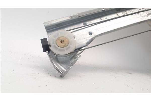 Recambio de mecanismo elevalunas trasero izquierdo para citroen c4 berlina referencia OEM IAM 130822239  