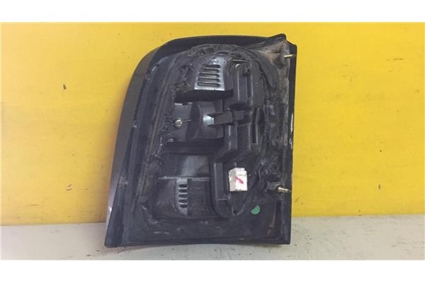 Recambio de piloto trasero izquierdo para nissan micra (k11) 1.0 básico (k11) referencia OEM IAM   