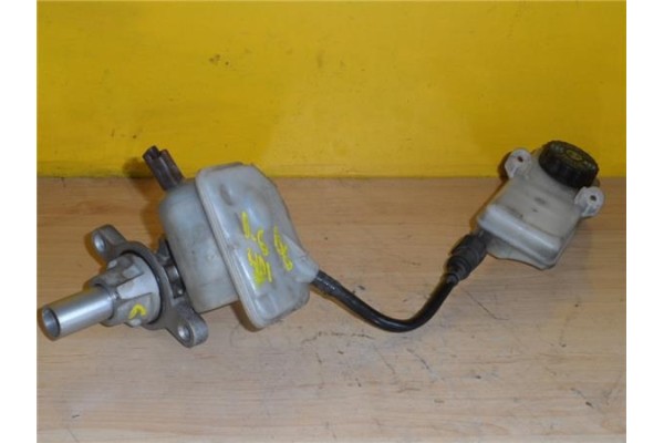Recambio de bomba freno para citroen c4 berlina 1.6 hdi referencia OEM IAM 0204254242  