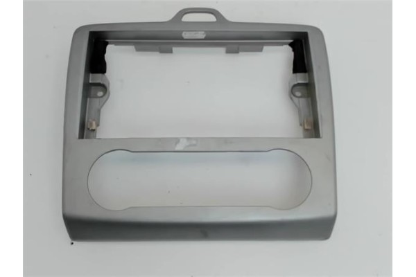 Recambio de embellecedor consola central para ford focus berlina (cap)(2004) referencia OEM IAM 4M5118522MBW  
