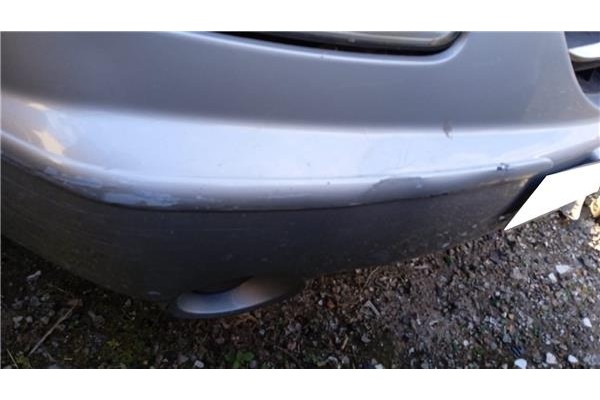 Recambio de paragolpes delantero para ssangyong rodius 2700 referencia OEM IAM 7871A21200 D27DT 