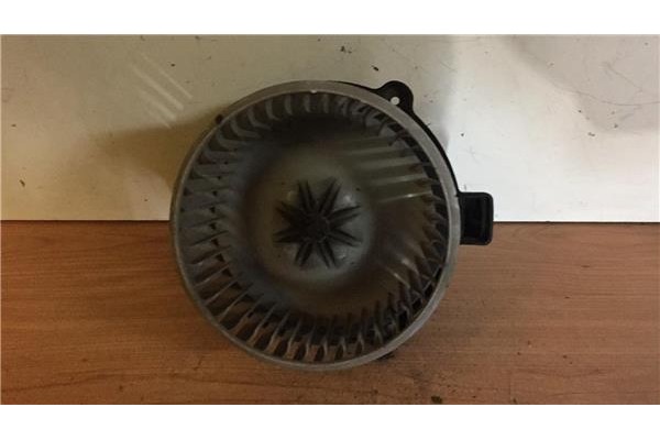 Recambio de motor calefaccion para kia carens (rs) 2.0 crdi referencia OEM IAM 97116A 5D13B 