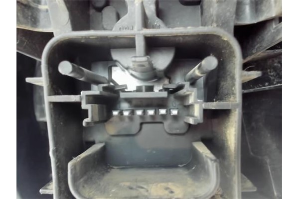 Recambio de piloto trasero izquierdo para renault scenic ii (jm) 1.6 (jm0c, jm0j, jm1b) referencia OEM IAM 8200493374 2SK0086590