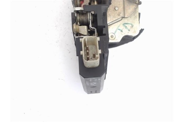 Recambio de cierre electromagnetico trasero derecho para bmw serie 5 berlina (e39) 3.0 530d referencia OEM IAM 51228125672  