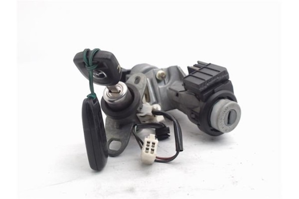 Recambio de llave para mazda 3 berlina (bk) 1.6 cd active+ xcite referencia OEM IAM 3M51-3F880-AC  