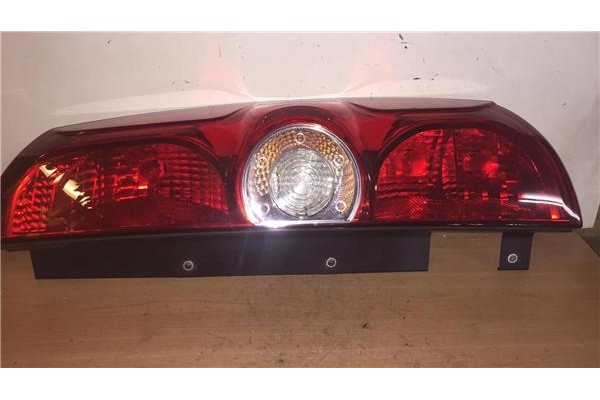 Recambio de piloto trasero derecho para fiat ii doblo (152) 1.3 emotion referencia OEM IAM 00518305640 2037299900010 