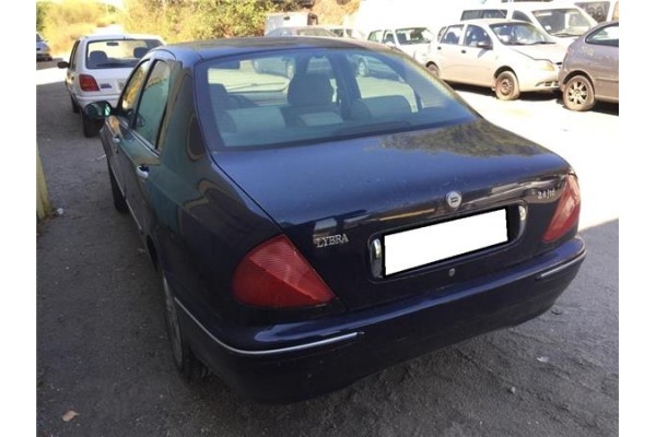 lancia lybra berlina (1999) del año 