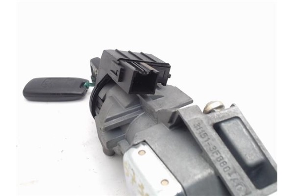 Recambio de llave para mazda 3 berlina (bk) 1.6 cd active+ xcite referencia OEM IAM 3M51-3F880-AC  