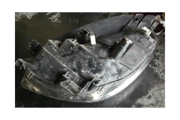 Recambio de faro delantero dcho para citroen xsara picasso 2.0 hdi referencia OEM IAM 6205W0  