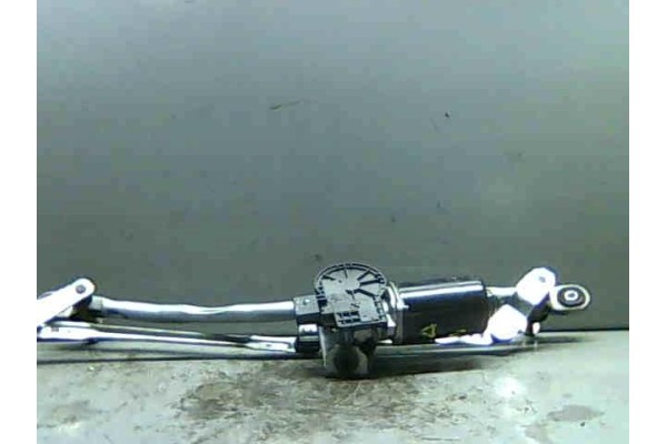 Recambio de motor limpiaparabrisas delantero para mazda 3 berlina (bk) 2.0 mzr-cd referencia OEM IAM BN8V6737XA F00S2S2698 