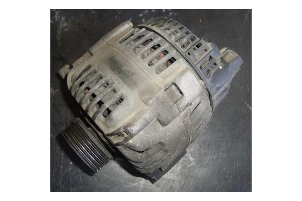 Recambio de alternador para citroen saxo 1.4 vts referencia OEM IAM 9319429380 A13VI96 