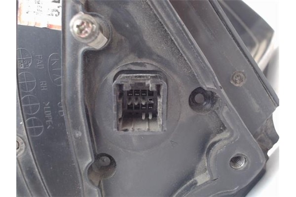 Recambio de retrovisor electrico derecho para kia rio (bc) 1.3 ls berlina referencia OEM IAM E4012294  