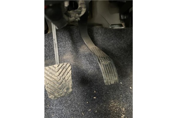 Recambio de pedal acelerador para hyundai h-1 furgón 2.5 crdi referencia OEM IAM 327004A710 Recambio de pedal acelerador para hyundai h-1 furgón 2.5 crdi referencia OEM IAM 327004A710