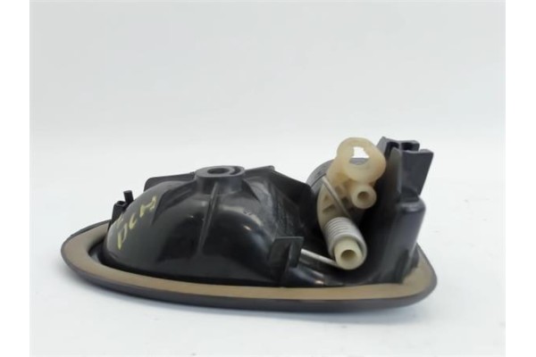 Recambio de manilla int. puerta delantero derecha para renault clio ii fase i (b/cb0) 1.4 alize referencia OEM IAM 7700415975 96