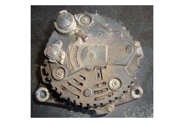 Recambio de alternador para citroen saxo 1.4 vts referencia OEM IAM 9319429380 A13VI96 