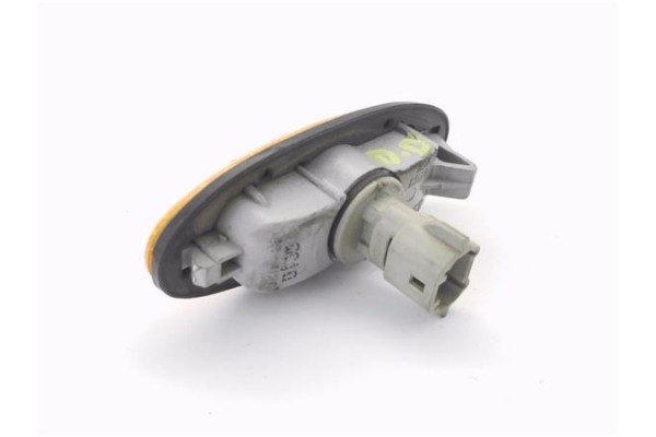 Recambio de piloto intermitente lat. delantero derecho para mazda premacy (cp) 2.0 td active referencia OEM IAM 0464120  