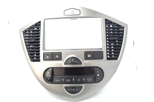 Recambio de embellecedor consola central para kia carens (rs) 2.0 crdi referencia OEM IAM 0K2FB61190  