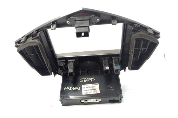 Recambio de embellecedor consola central para kia carens (rs) 2.0 crdi referencia OEM IAM 0K2FB61190  