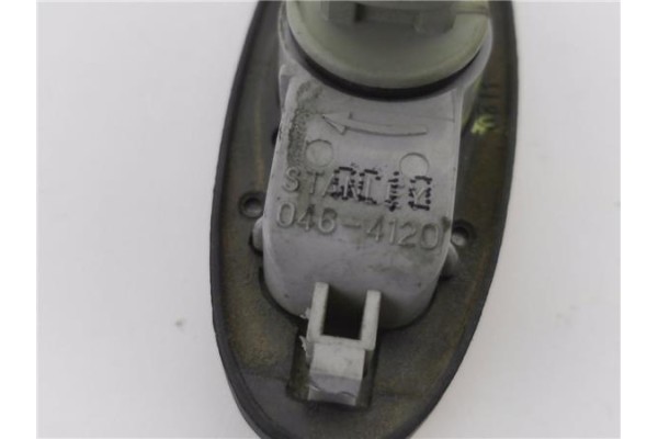 Recambio de piloto intermitente lat. delantero derecho para mazda premacy (cp) 2.0 td active referencia OEM IAM 0464120  