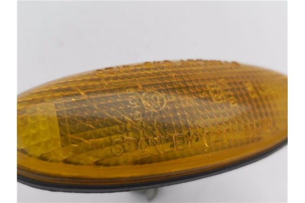 Recambio de piloto intermitente lat. delantero derecho para mazda premacy (cp) 2.0 td active referencia OEM IAM 0464120  
