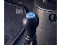 Recambio de pomo palanca cambio para hyundai h-1 furgón 2.5 crdi referencia OEM IAM 437112D100LK  