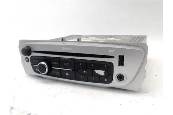 Recambio de radio / cd para renault megane iii sport tourer 1.5 dynamique referencia OEM IAM 281153266R 281153992R 