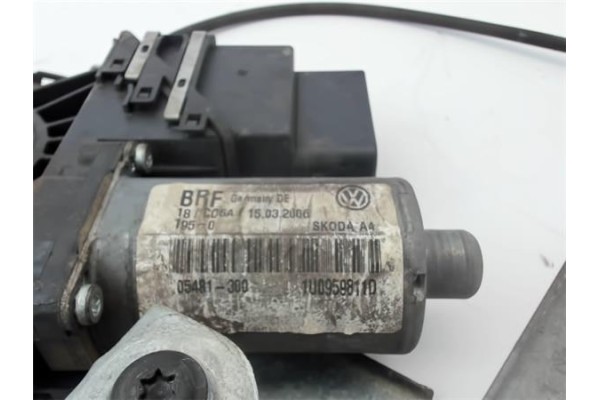 Recambio de elevalunas electrico trasero izquierdo para skoda octavia (1u) sin definir referencia OEM IAM 1U0959811D  