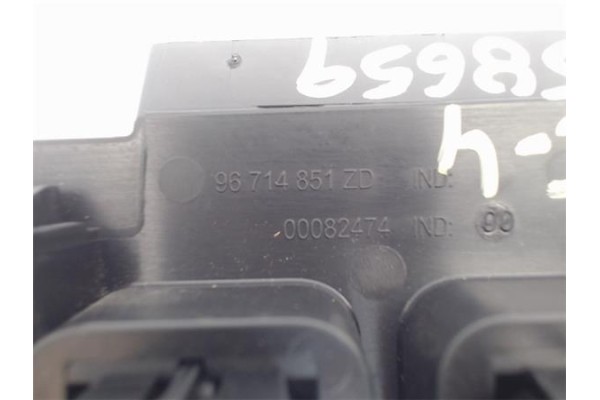Recambio de conjunto interruptores para citroen c4 berlina 1.6 exclusive referencia OEM IAM 96714851ZD 00082474 