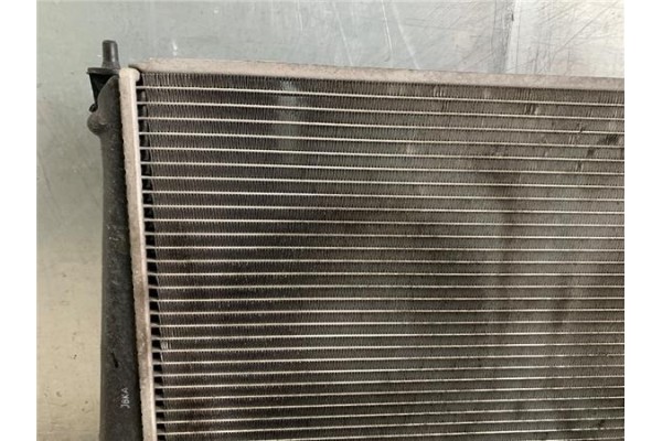 Recambio de radiador para hyundai h-1 furgón 2.5 crdi referencia OEM IAM S253104A110 253104A110 