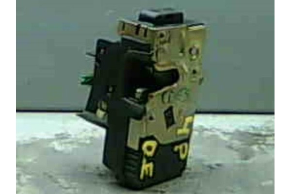 Recambio de cierre electromagnetico delantero izquierdo para opel vectra b berlina (1995) 2.0 i 16v referencia OEM IAM   