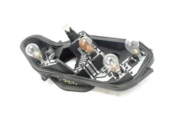Recambio de portalampara piloto trasero dcho para opel corsa d 1.4 referencia OEM IAM 93189101  