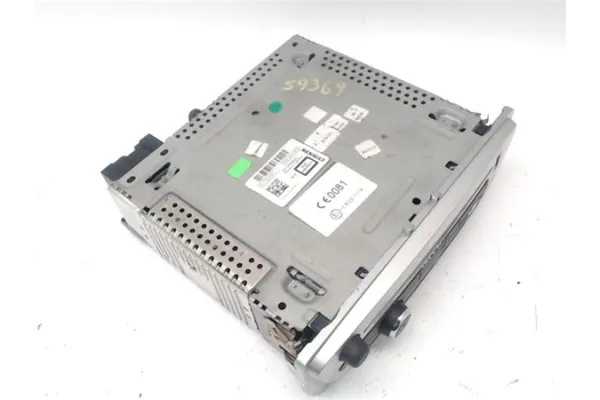 Recambio de radio / cd para renault megane iii sport tourer 1.5 dynamique referencia OEM IAM 281153266R 281153992R 
