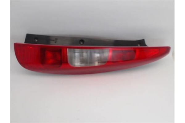 Recambio de piloto trasero derecho para mitsubishi colt cz3 berl. 5 (z30a) 1.1 inform (d) referencia OEM IAM MN186270  