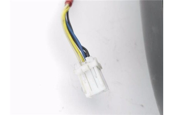 Recambio de retrovisor electrico derecho para hyundai h-1 furgón 2.5 crdi referencia OEM IAM 876204A520 E11015417 