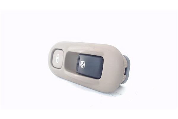 Recambio de mando elevalunas trasero derecho para kia carnival 2.9 crdi referencia OEM IAM 935804D801CS 935804D801KS 