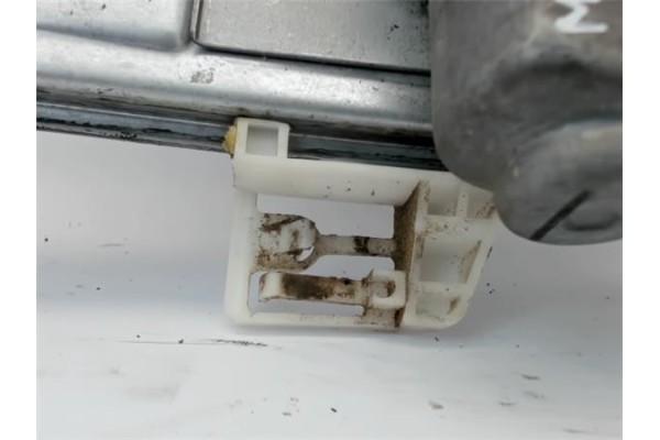 Recambio de mecanismo elevalunas trasero izquierdo para renault megane ii berlina 5p referencia OEM IAM   