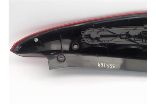 Recambio de piloto trasero izquierdo para mitsubishi colt cz3 berl. 5 (z30a) 1.1 inform (d) referencia OEM IAM MN186269  