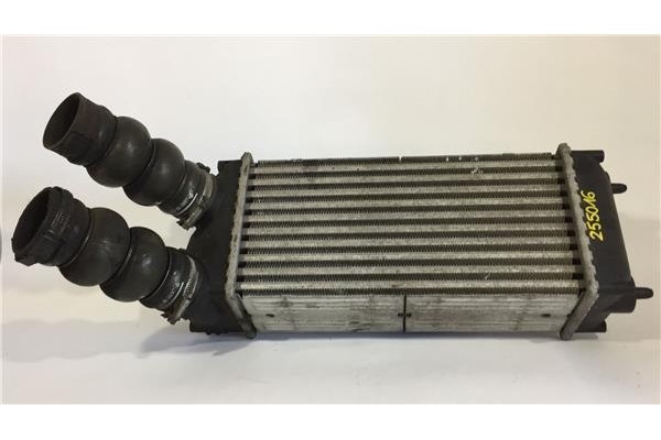 Recambio de intercooler para citroen c4 picasso 1.6 hdi referencia OEM IAM 9648551880 976923JF 