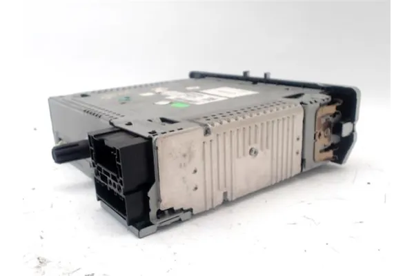 Recambio de radio / cd para renault megane iii sport tourer 1.5 dynamique referencia OEM IAM 281153266R 281153992R 