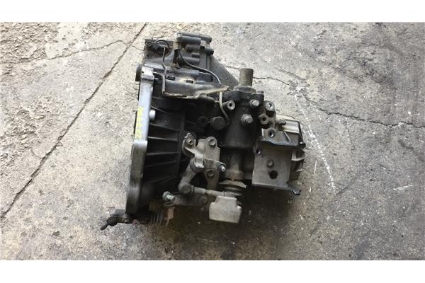 Recambio de caja cambios manual para toyota celica (t23) 1.8 referencia OEM IAM 303002B881  