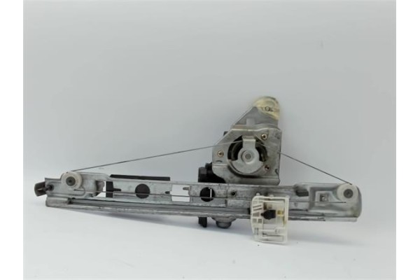 Recambio de mecanismo elevalunas trasero izquierdo para renault megane ii berlina 5p referencia OEM IAM   