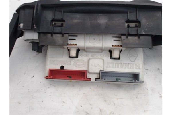 Recambio de reloj horario para renault clio ii fase i (b/cb0) 1.4 alize referencia OEM IAM P7700428029A  