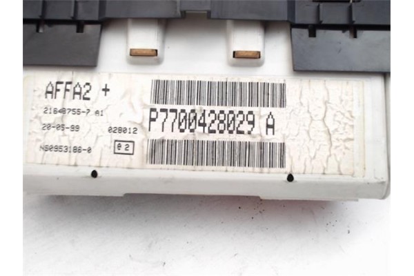 Recambio de reloj horario para renault clio ii fase i (b/cb0) 1.4 alize referencia OEM IAM P7700428029A  