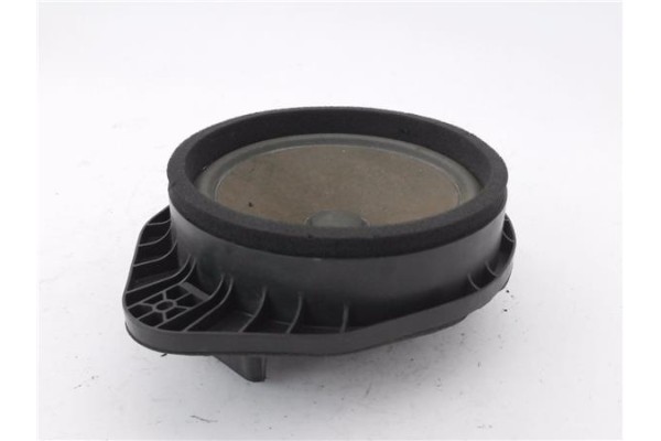 Recambio de altavoces para opel astra j 1.6 referencia OEM IAM 13257499 1781181 