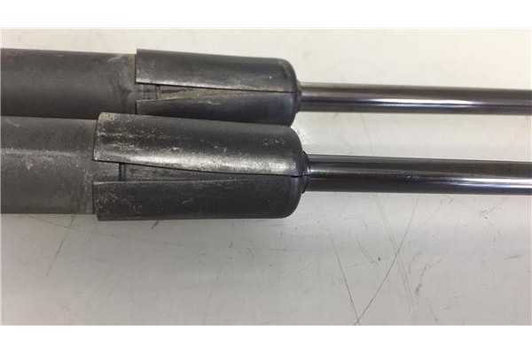 Recambio de amortiguador porton para mazda 3 berlina (bk) 1.6 cd active+ xcite referencia OEM IAM BP4K62620D BP4K63620D 