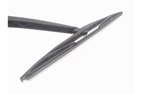 Recambio de brazo limpiaparabrisas trasero para mitsubishi colt cz3 berl. 5 (z30a) 1.1 inform (d) referencia OEM IAM MN152108  