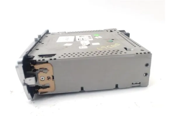 Recambio de radio / cd para renault megane iii sport tourer 1.5 dynamique referencia OEM IAM 281153266R 281153992R 